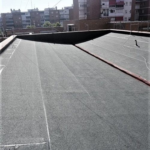 Expertos en rehabilitación de edificios y fachadas en Madrid con todo tipo de cubiertas en Madrid